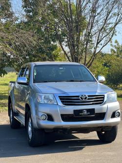 TOYOTA Hilux Caminhonete 2.7 16V 4P SRV FLEX CABINE DUPLA AUTOMTICO