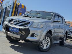 TOYOTA Hilux Caminhonete 3.0 4P 4X4 SRV TURBO DIESEL TOP CABINE DUPLA AUTOMTICO