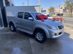 TOYOTA Hilux Caminhonete 3.0 4P 4X4 SRV TURBO DIESEL CABINE DUPLA