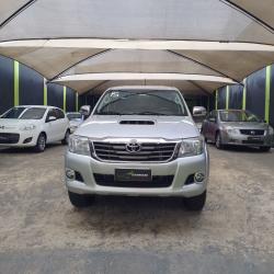 TOYOTA Hilux Caminhonete 3.0 4P 4X4 SRV TURBO DIESEL TOP CABINE DUPLA AUTOMTICO