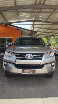 TOYOTA Hilux SW4 2.7 16V 4P FLEX SR 7 LUGARES AUTOMTICO