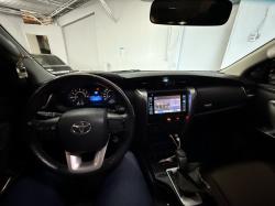 TOYOTA Hilux SW4 2.7 16V 4P FLEX SRV 7 LUGARES AUTOMTICO