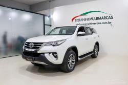 TOYOTA Hilux SW4 2.8 16V 4P SRX 4X4 7 LUGARES TURBO DIESEL AUTOMTICO