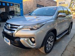 TOYOTA Hilux SW4 2.8 4P SRX 4X4 TURBO DIESEL AUTOMTICO