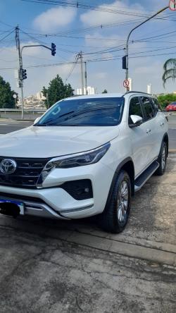 TOYOTA Hilux SW4 2.8 16V 4P SRX 4X4 7 LUGARES TURBO DIESEL AUTOMTICO