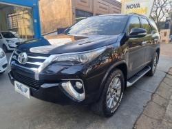 TOYOTA Hilux SW4 2.8 16V 4P SRX 4X4 7 LUGARES TURBO DIESEL AUTOMTICO