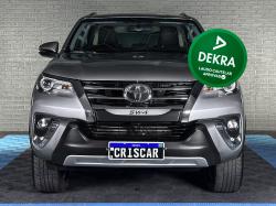 TOYOTA Hilux SW4 2.8 16V 4P SRX 4X4 7 LUGARES TURBO DIESEL AUTOMTICO