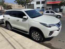 TOYOTA Hilux SW4 2.8 16V 4P SRX 4X4 7 LUGARES TURBO DIESEL AUTOMTICO