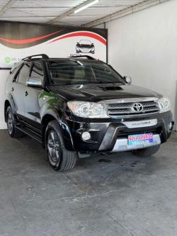 TOYOTA Hilux SW4 3.0 16V 4P SRV 4X4 7 LUGARES TURBO DIESEL AUTOMTICO