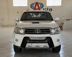 TOYOTA Hilux SW4 3.0 16V 4P SRV 4X4 7 LUGARES TURBO DIESEL AUTOMTICO