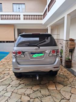TOYOTA Hilux SW4 3.0 16V 4P SRV 4X4 TURBO DIESEL AUTOMTICO