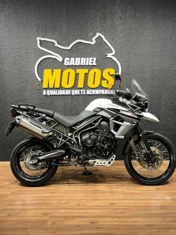 TRIUMPH Tiger 800 XCX