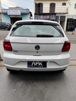 VOLKSWAGEN Gol 1.0 4P