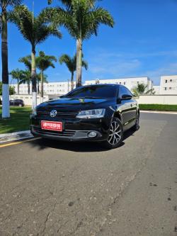 VOLKSWAGEN Jetta 2.0 4P FLEX AUTOMTICO