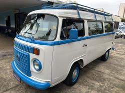 VOLKSWAGEN Kombi 1.4 FLEX STD 9 LUGARES