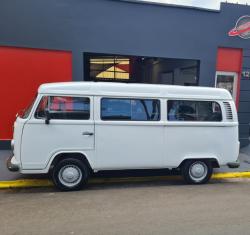VOLKSWAGEN Kombi 1.6 STD 9 LUGARES