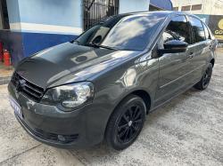 VOLKSWAGEN Polo Sedan 1.6 4P CONFORTLINE