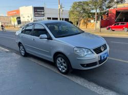 VOLKSWAGEN Polo Sedan 1.6 4P CONFORTLINE