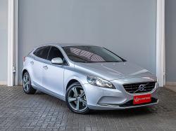 VOLVO V40 2.0 4P T4 MOMENTUM TURBO AUTOMTICO