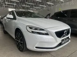 VOLVO V40 2.0 4P T4 MOMENTUM TURBO AUTOMTICO