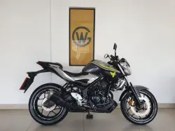 YAMAHA MT-03 300 