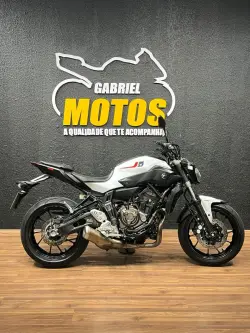 YAMAHA MT-07 700 ABS