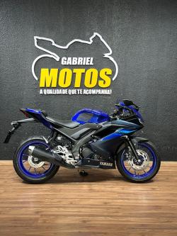 YAMAHA R 15 