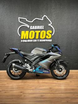 YAMAHA R 15 