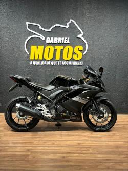 YAMAHA R 15 
