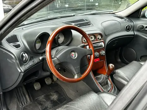 ALFA ROMEO 156 2.0 16V 4P AUTOMÁTICO, Foto 14 ALFA ROMEO 156 2.0 16V 4P AUTOMÁTICO, Foto 14