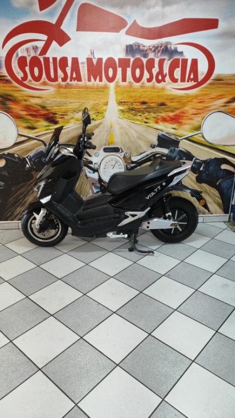 ARTESANAL Custom VW 1600, Foto 3