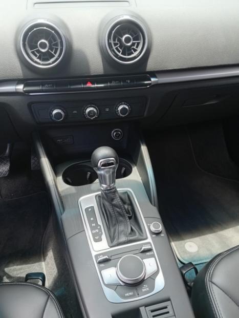 AUDI A3 Sedan 1.4 16V 4P TFSI ATTRACTION S-TRONIC AUTOM�TICO, Foto 4