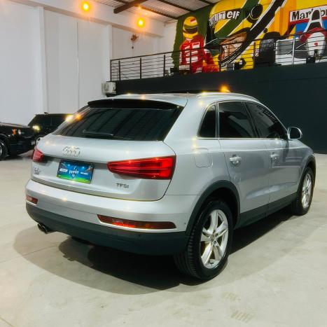 AUDI Q3 1.4 4P 35 TFSI PRESTIGE S-TRONIC AUTOM�TICO, Foto 4