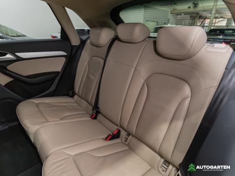 AUDI Q3 1.4 4P FLEX TFSI AMBIENTE S-TRONIC AUTOM�TICO, Foto 8
