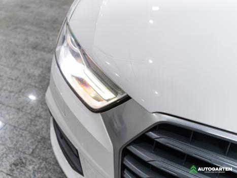 AUDI Q3 1.4 4P FLEX TFSI AMBIENTE S-TRONIC AUTOM�TICO, Foto 18
