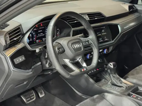 AUDI Q3 2.0 40 4P TFSI SPORTBACK PERFORMANCE BLACK QUATTRO TIPTRONIC AUTOMTICO, Foto 9