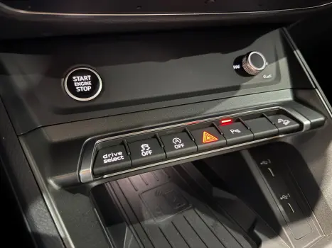 AUDI Q3 2.0 40 4P TFSI SPORTBACK PERFORMANCE BLACK QUATTRO TIPTRONIC AUTOMTICO, Foto 14