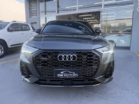 AUDI Q3 2.0 40 4P TFSI SPORTBACK PERFORMANCE BLACK QUATTRO TIPTRONIC AUTOMTICO, Foto 4