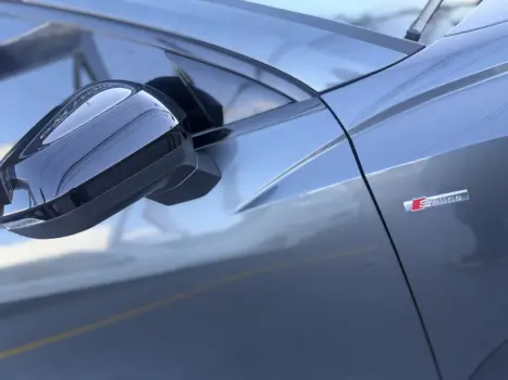 AUDI Q3 2.0 40 4P TFSI SPORTBACK PERFORMANCE BLACK QUATTRO TIPTRONIC AUTOM�TICO, Foto 6