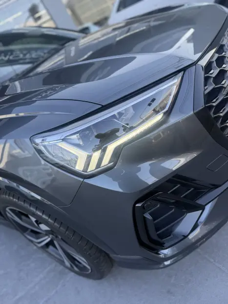 AUDI Q3 2.0 40 4P TFSI SPORTBACK PERFORMANCE BLACK QUATTRO TIPTRONIC AUTOM�TICO, Foto 26