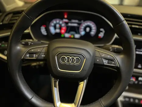 AUDI Q3 2.0 40 4P TFSI SPORTBACK PERFORMANCE BLACK QUATTRO TIPTRONIC AUTOM�TICO, Foto 9