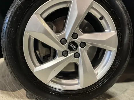 AUDI Q3 2.0 40 4P TFSI SPORTBACK PERFORMANCE BLACK QUATTRO TIPTRONIC AUTOM�TICO, Foto 11