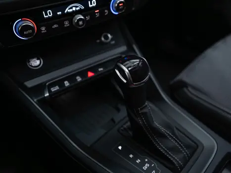 AUDI Q3 2.0 40 4P TFSI SPORTBACK PERFORMANCE BLACK QUATTRO TIPTRONIC AUTOM�TICO, Foto 20