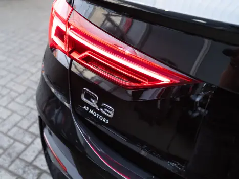 AUDI Q3 2.0 40 4P TFSI SPORTBACK PERFORMANCE BLACK QUATTRO TIPTRONIC AUTOM�TICO, Foto 33