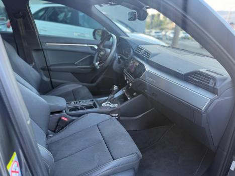 AUDI Q3 2.0 40 4P TFSI SPORTBACK PERFORMANCE BLACK QUATTRO TIPTRONIC AUTOM�TICO, Foto 7