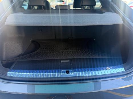 AUDI Q3 2.0 40 4P TFSI SPORTBACK PERFORMANCE BLACK QUATTRO TIPTRONIC AUTOM�TICO, Foto 17