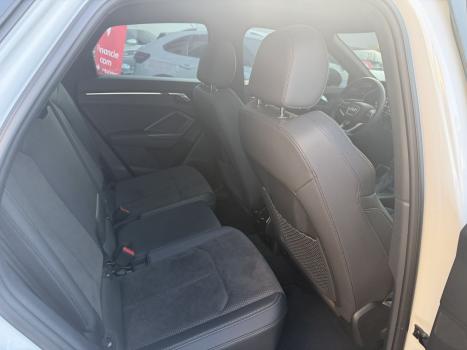 AUDI Q3 2.0 40 4P TFSI SPORTBACK PERFORMANCE BLACK QUATTRO TIPTRONIC AUTOM�TICO, Foto 10