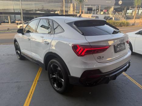 AUDI Q3 2.0 40 4P TFSI SPORTBACK PERFORMANCE BLACK QUATTRO TIPTRONIC AUTOM�TICO, Foto 14