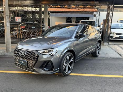 AUDI Q3 2.0 40 4P TFSI SPORTBACK PERFORMANCE BLACK QUATTRO TIPTRONIC AUTOM�TICO, Foto 2