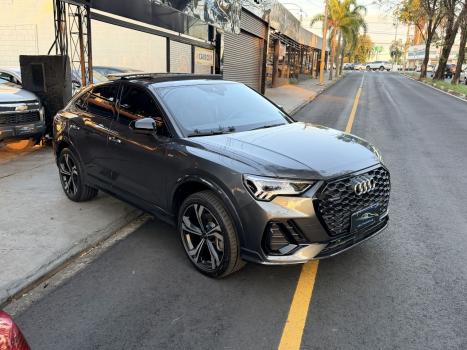 AUDI Q3 2.0 40 4P TFSI SPORTBACK PERFORMANCE BLACK QUATTRO TIPTRONIC AUTOM�TICO, Foto 5